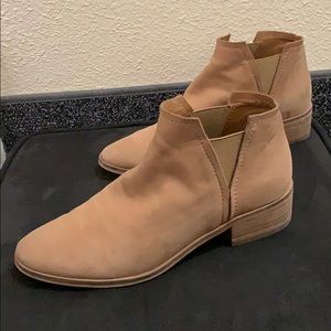 Dolce vita boots size 7.5